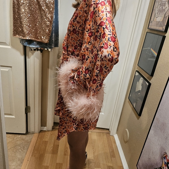 Floral Wrap with Feathered Cuffs - Picture 6 of 6